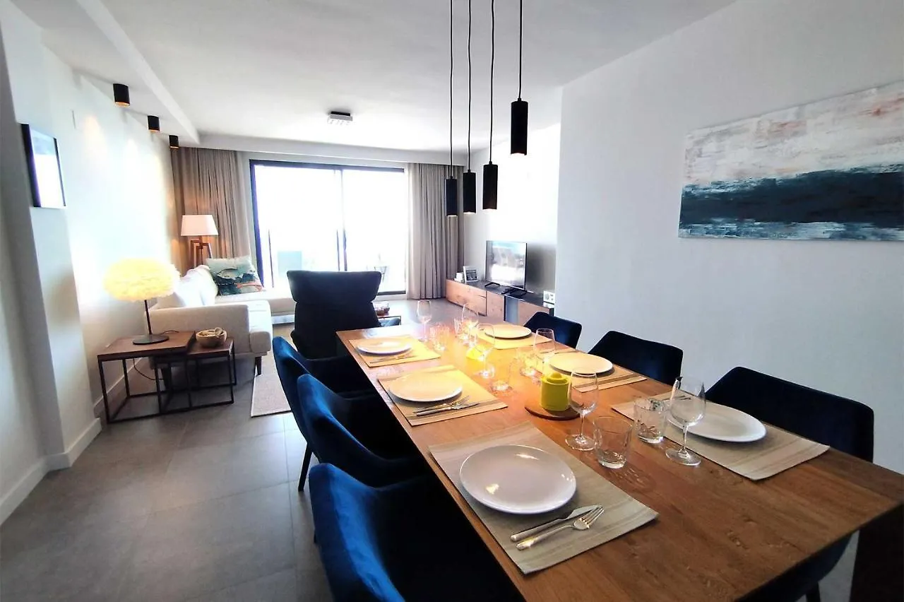 Blue Suites Манилва 0*,
